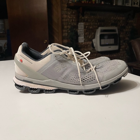 On Running Other - On Cloud Cloudsurfer Men’s Size 11.5 Light Gray Running Shoes Small Flaws